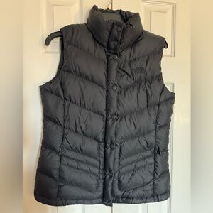 NWOT The North Face Black 700 Down Quilted Vest Medium